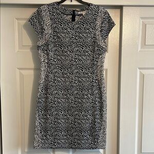 Diane Von Furstenberg 
Pele snake wave jacquard D6758298s13 Mini Dre/ Cap sleeve